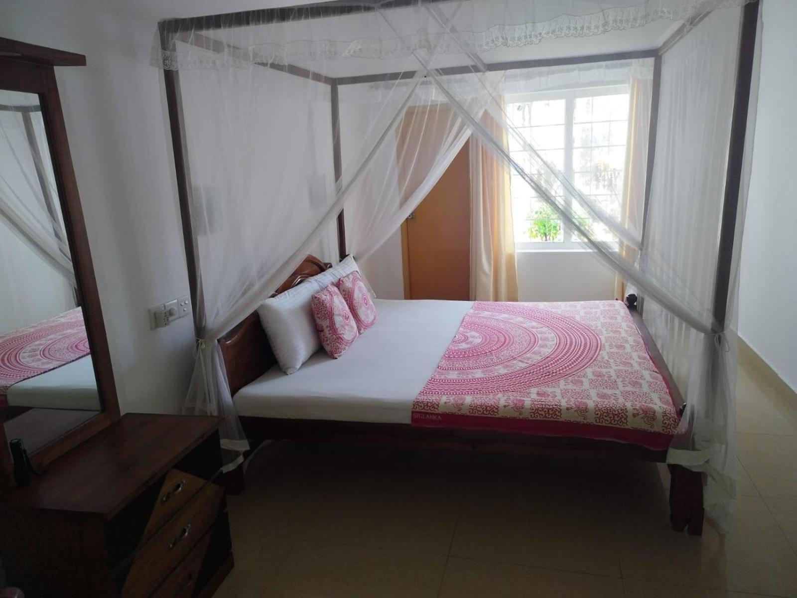 Sri Nimali Guesthouse Hikkaduwa Exterior foto
